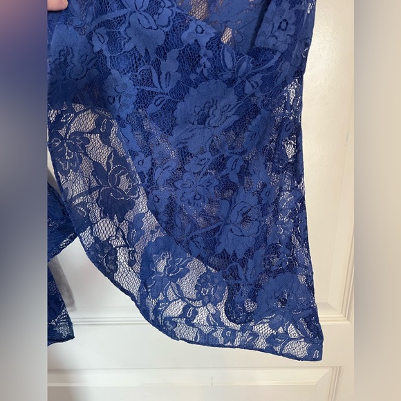 Royal Blue 2 pc Lace Formal Size 4 - Picture 7 of 10